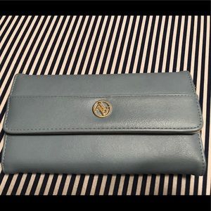 Adrienne Vittadini light blue wallet